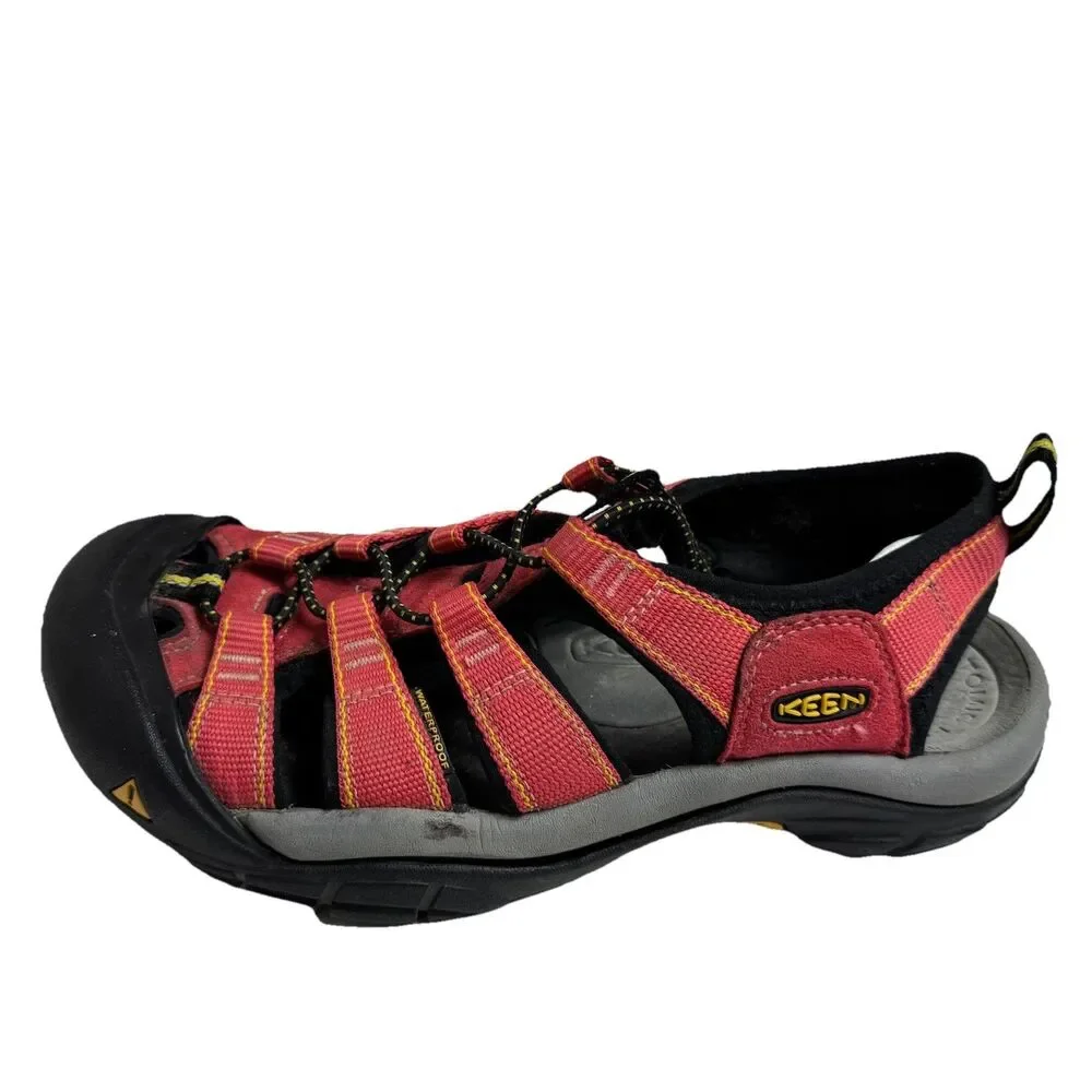 Keen Newport H2 Sandals Shoes Women's 9 Red Casual Comfort Waterproof Hiking